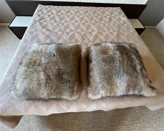 2pc Faux Animal fur pillows 24x24in