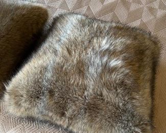 2pc Faux Animal fur pillows 24x24in