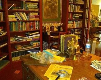 Full library of antique and vintage books.