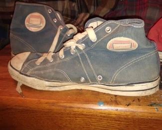 vintage Jeepers hi tops