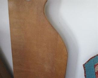 twin bed wooden frame from the 70s. excellent condition