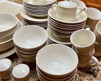 Noritake Stoneware ~ Safari Cream service for 8 plus serving pieces
