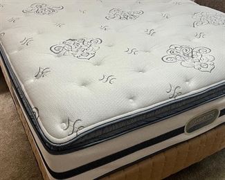 BEAUYREST Mattress & Boxspring…Sold together Only Queen…Nice Set