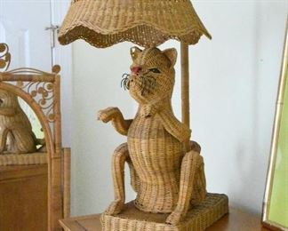 Wicker Cat Lamp