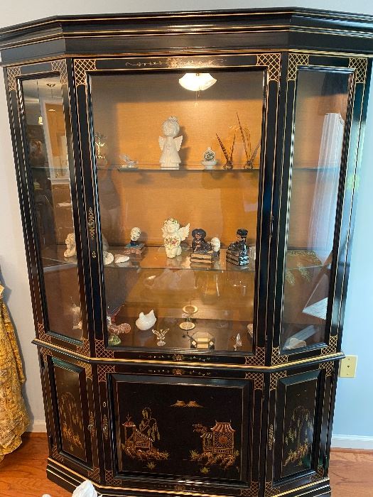 Chinoiserie china cabinet
