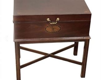 Lot 028a
Vintage Georgian Style Lap Desk