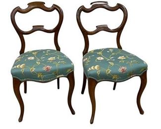 Lot 048a
Antique English Buckle Back Chairs