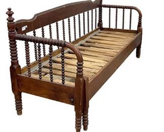 Lot 050f
Antique Jenny Lind Convertible Day Bed
