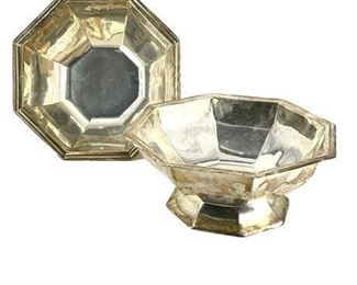 Lot 072
Department 56 Silver Plate Footed Bowl Set