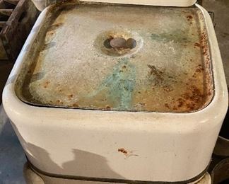 Old Wringer Washer