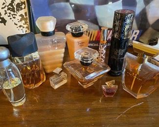 Assorted Ladies Perfumes/Fragrances