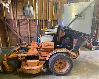 Scag Turf Tiger Zero Model STT Turn Mower (Runs/ Has Peco Commercial Vac Accessory)