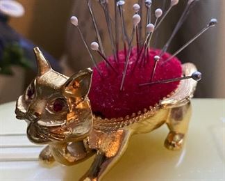 Small Vintage Cat Pincushion with Moving Head