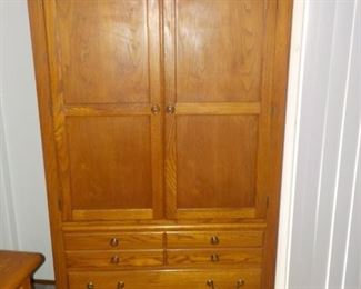 Thomasville 3-piece Bedroom Set   This is the Gentleman's Chest