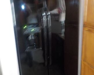 G.E. Fridge (Nice and Clean)!!!