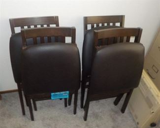 STAKMORE Folding (Padded Chairs)  There are 10 of these at this sale and all seem to be BRAND NEW! 