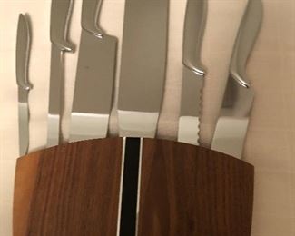 Gerber Legendary Blade Shield Knife Block set of culinary knives new in the box 