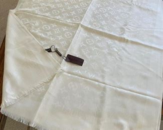 Louis Vuitton shawl