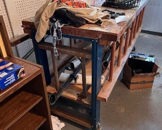 Mobile work bench