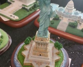 Vintage Statue of Liberty, Danbury Mint,9 1/2" Tall, New York City Memorabilia