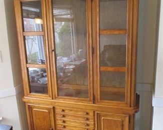 CHINA CABINET