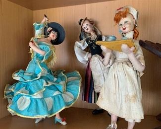 Bedroom Three 
Klumpe  dolls