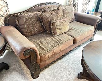 Beautiful Sofa $400 (matching loveseat available)