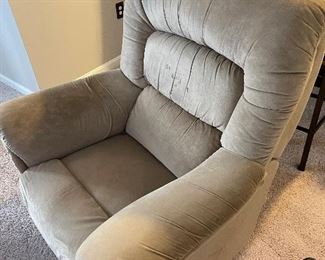 Lazy Boy Recliner $100