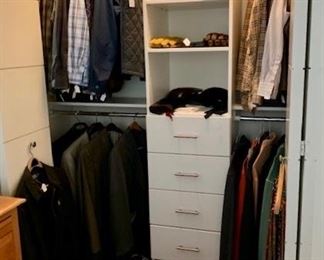 Quality Men's Clothing - Burberry, Polo, Johnie O, Orvis, Kuhl,  Tommy Bahama, Ray Ban, and Maui Jim Sunglasses. 