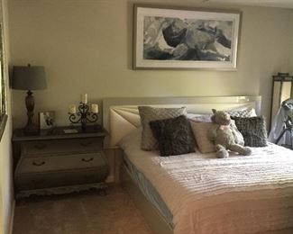 Like-new bed and accessories.