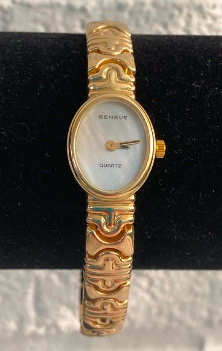 001 Geneve 14k Gold Ladies Watch