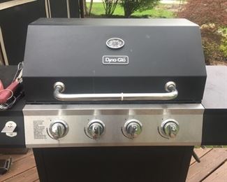 Dyna Glo Grill w/Cover