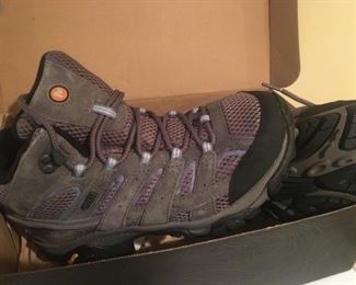 Never Worn Merrel Tennis Shoes