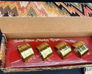 SS010 The American Museum Collection Brass Napkin Rings