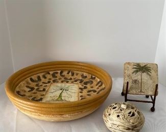 SS073 Earthy Toned Palm Tree Jungle Decor