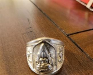 Laos ring