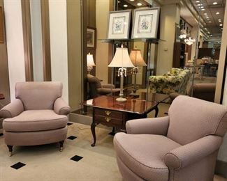 Drexel end table - with pull out sides!