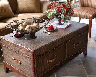 Trunk Coffee / Accent Table