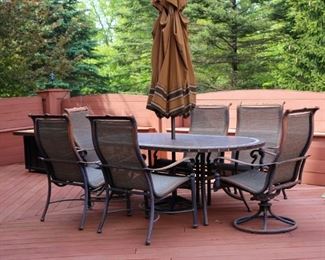 Outdoor Patio Table including umbrella & 6 chairs