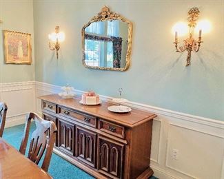 Matching buffet sideboard 