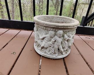 DECORATIVE CEMENT PLANTER