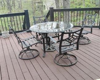 GLASS TOP & METAL BASE PATIO TABLE W/ 4 CHARIS SET
