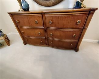 KEY WEST TRADITIONAL SYTLE WOODEM DRESSER W/6 DRAWERS & CARVED ACCENTS