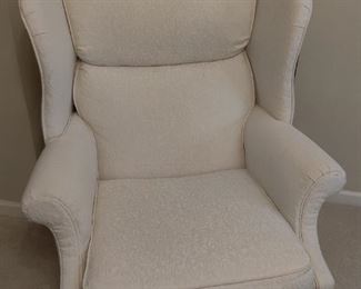 RECLINING WHITE WINGBACK CHAIR