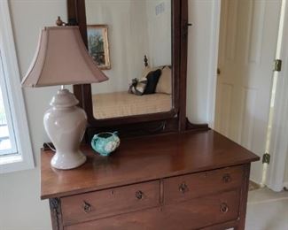 ANTIQUE 3 DRAWER DRESSER W/SWIVELLING MIRROR