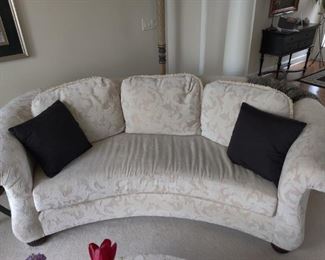 NORWALK FURNITURE - HANDCRAFTED USA QUALITY DECORATIVE COUCH