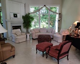 WESLEY HALL BRAND - 2 HIGH QUALITY STRIPPED PILLOW CLOTH CHAIRS