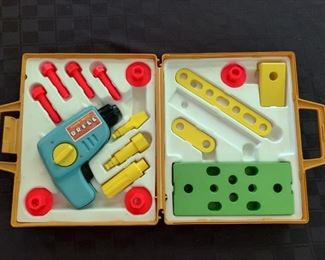 VINTAGE KIDS TOY TOOL SET