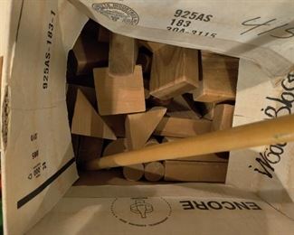 ANTIQUE KIDS BUILDING BLOCKS