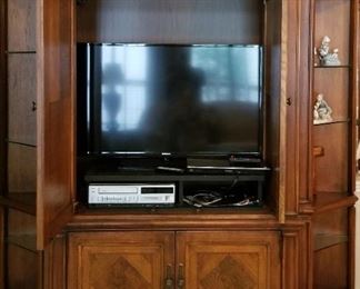 Samsung 32" TV, entertainment center
